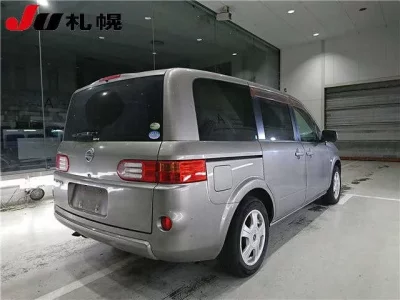 Nissan LAFESTA