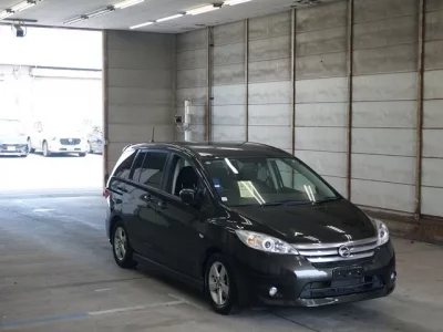 Nissan LAFESTA