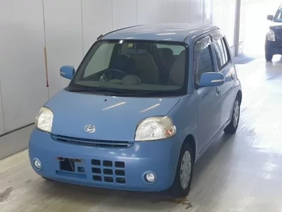 Daihatsu Esse