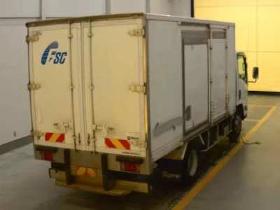 Isuzu ELF