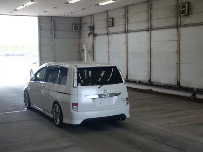 Toyota ISIS