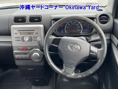 Toyota PIXIS SPACE