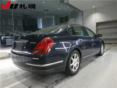 Nissan TEANA