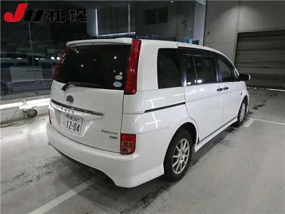 Toyota ISIS