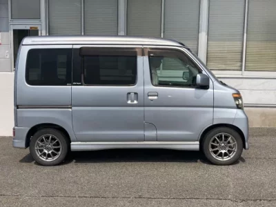 Daihatsu Atrai Wagon