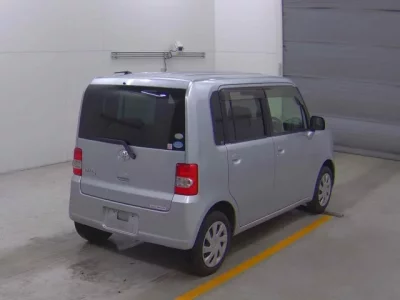 Toyota PIXIS SPACE