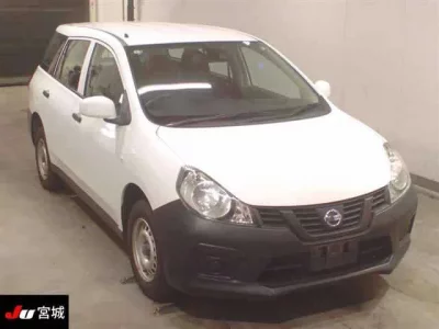 Nissan AD