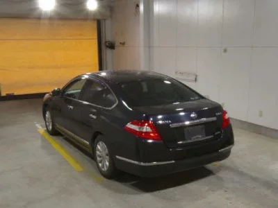 Nissan TEANA