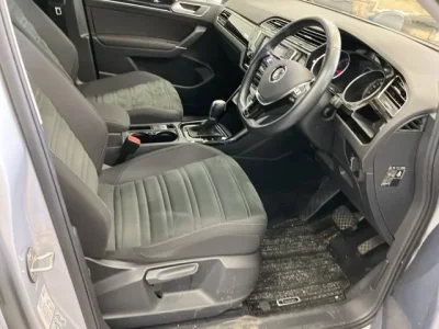 Volkswagen GOLF TOURAN