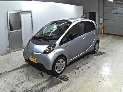 Mitsubishi I