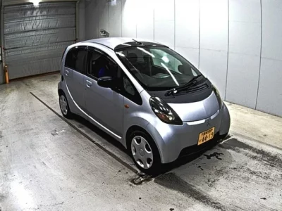 Mitsubishi I