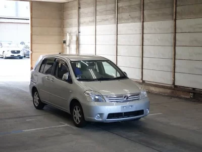 Toyota RAUM