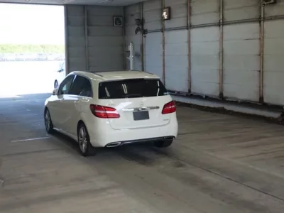 Mercedes-Benz B CLASS