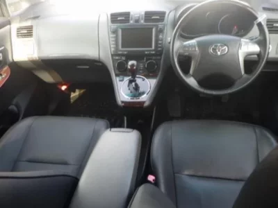Toyota MARK X ZIO