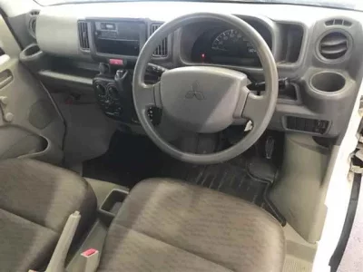 Mitsubishi MINICAB VAN
