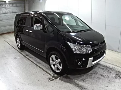 Mitsubishi DELICA D5