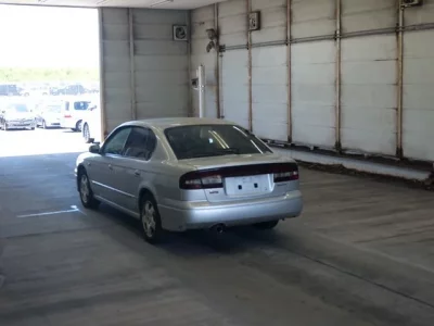 Subaru LEGACY B4