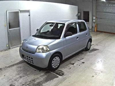 Daihatsu Esse