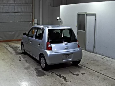 Daihatsu Esse
