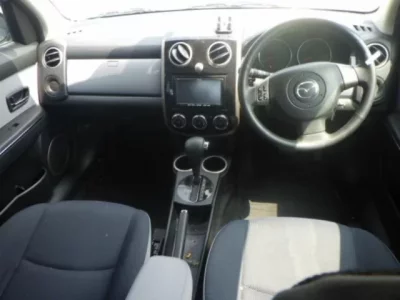 Mazda VERISA