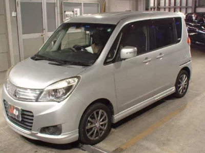 Mitsubishi DELICA D2