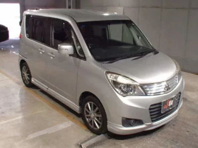 Mitsubishi DELICA D2