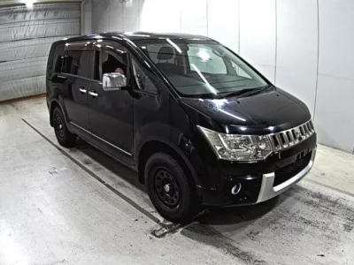 Mitsubishi DELICA D5