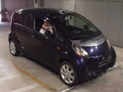 Mitsubishi I
