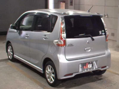 Mitsubishi EK CUSTOM