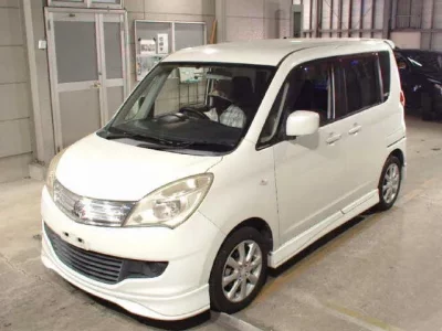 Mitsubishi DELICA D2