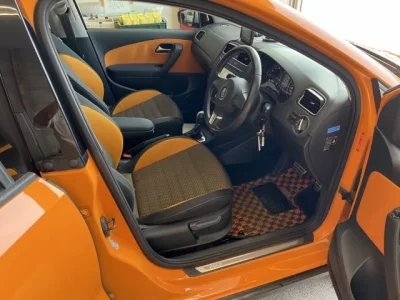 Volkswagen CROSS POLO