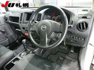Nissan AD