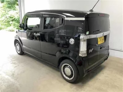 Honda N BOX SLASH