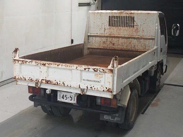 Isuzu ELF