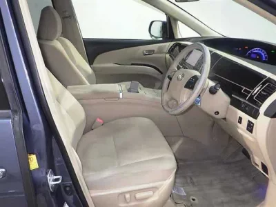 Toyota ESTIMA HYBRID