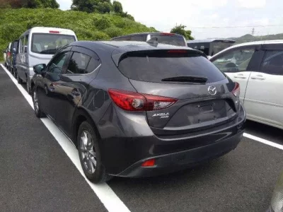 Mazda AXELA