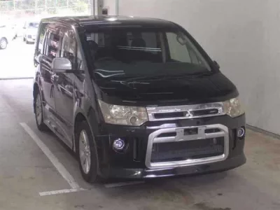Mitsubishi DELICA D5