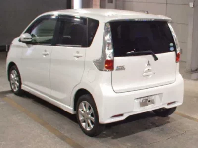 Mitsubishi EK CUSTOM