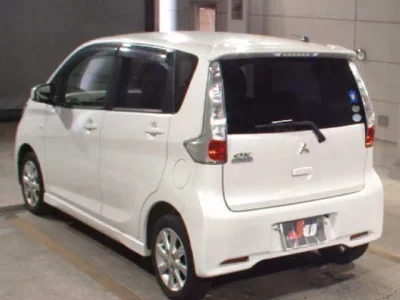 Mitsubishi EK CUSTOM