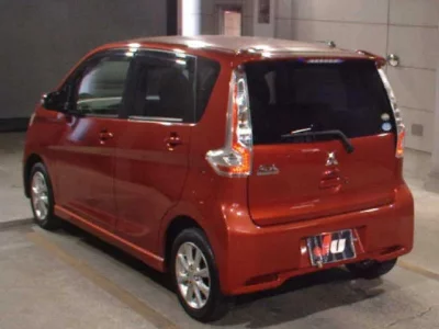 Mitsubishi EK CUSTOM