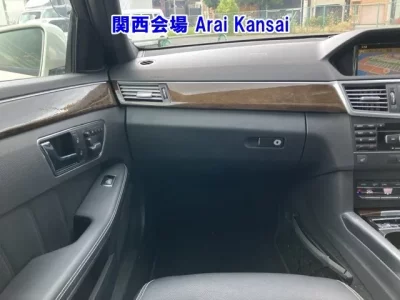 Mercedes-Benz E CLASS WAGON