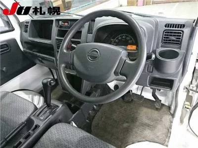 Nissan CLIPPER TRUCK