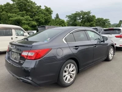 Subaru LEGACY B4