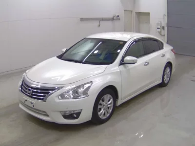 Nissan TEANA
