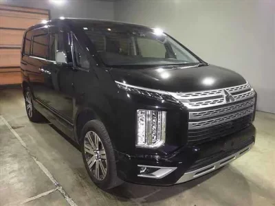 Mitsubishi DELICA D5