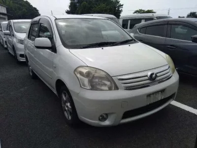 Toyota RAUM