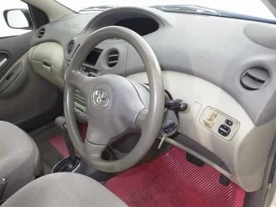 Toyota PLATZ