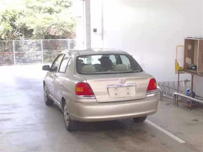 Toyota PLATZ