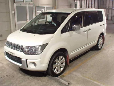 Mitsubishi DELICA D5