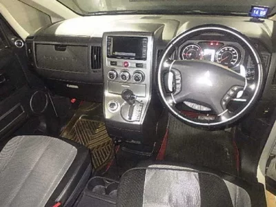 Mitsubishi DELICA D5